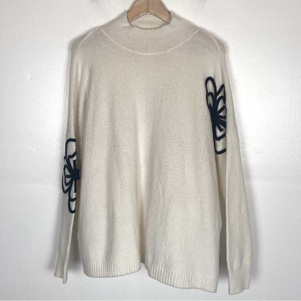 Staccato‎ Women's Mock Neck Long Sleeves Sweater Size XL Color Cream